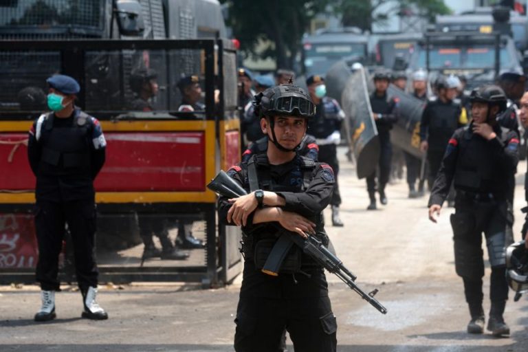 Governo da  Indonésia anuncia medidas “firmes” contra manifestantes e saqueadores