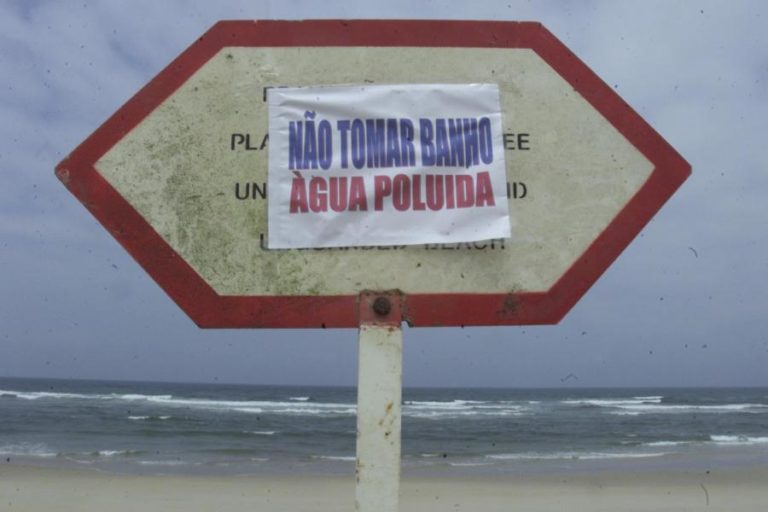 Praia da Vieira na Marinha Grande interditada a banhos devido a avaria em estação elevatória