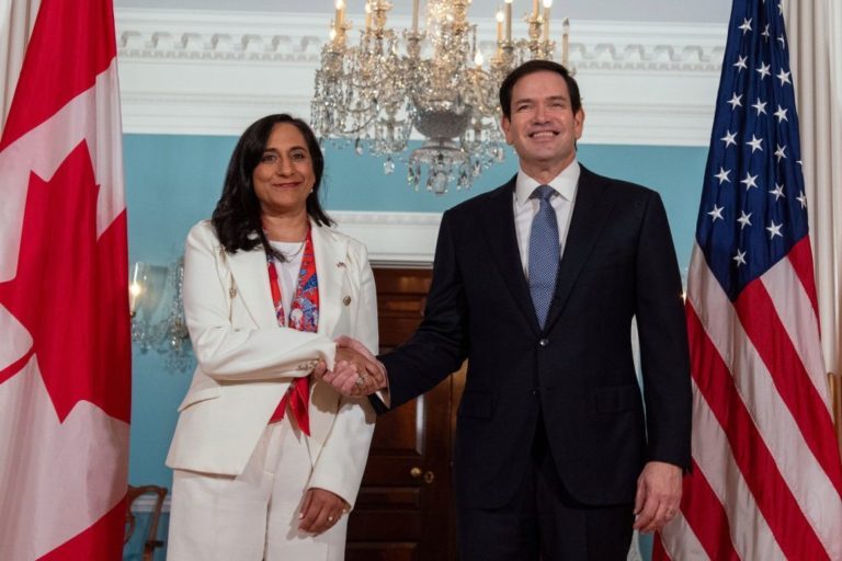 Anand visita Washington para reunir com Rubio