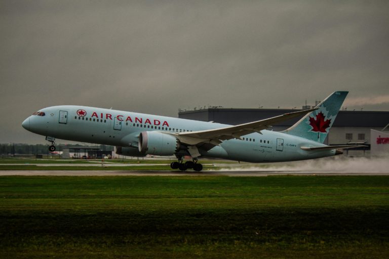 Greve da Air Canada termina com acordo provisório com sindicato
