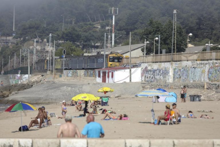 Ligação ferroviária entre São Pedro do Estoril e Cascais interrompida nos próximos dois fins de semana