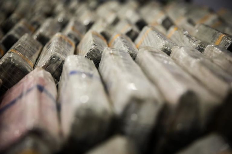 Hong Kong, Macau e Guangdong apreendem mais de 14 toneladas de droga em 18 meses