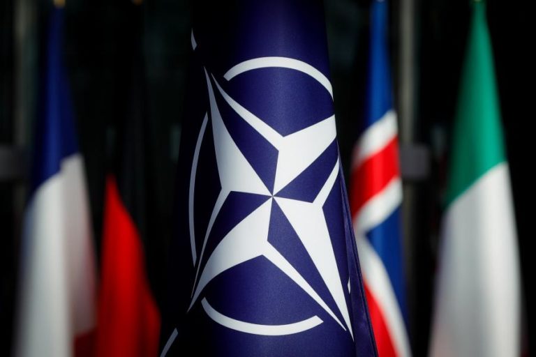 NATO reafirma apoio a Kiev em reunião de emergência após ataques em massa russos