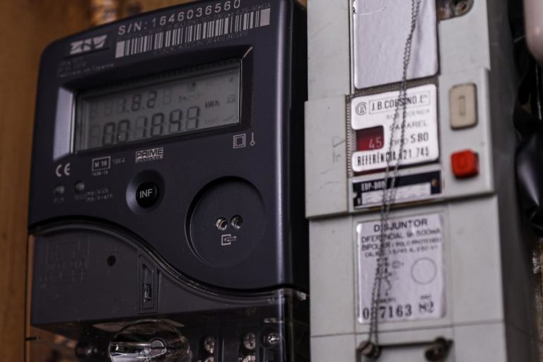 Consumo de eletricidade em Portugal aumentou 3,4% em agosto
