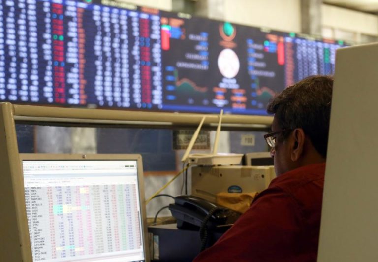 Juros da dívida de Portugal sobem a dois e a cinco anos e descem a 10 anos