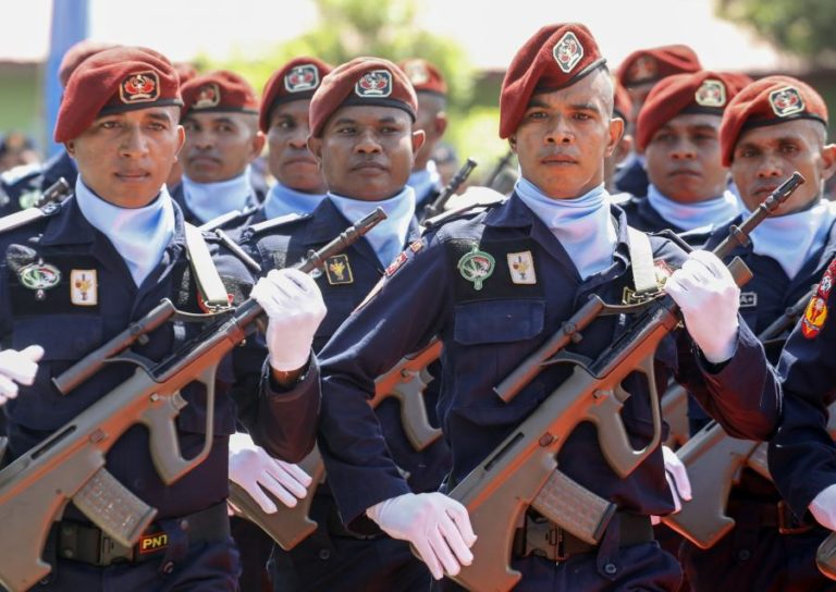 Polícia de Timor-Leste pede a estudantes para porem fim aos protestos