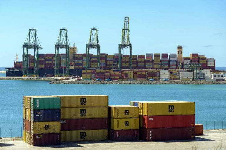 Nova greve no Terminal XXI do Porto de Sines, empresa alerta para impactos