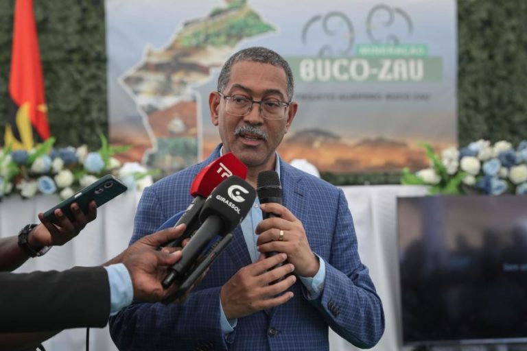 Angola espera investimentos de 65 mil ME em novas concessões petrolíferas até 2029