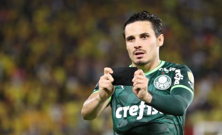 Palmeiras goleia Fortaleza e aponta à Libertadores