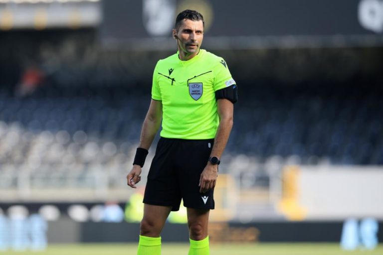 Grego Vassilis Fotias arbitra visita do FC Porto ao Salzburgo para a Liga Europa