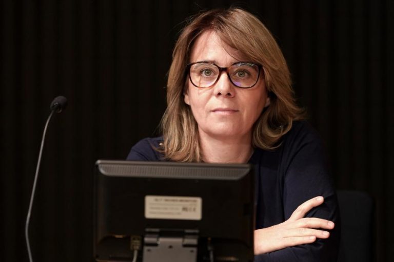 Catarina Martins anuncia candidatura a Belém