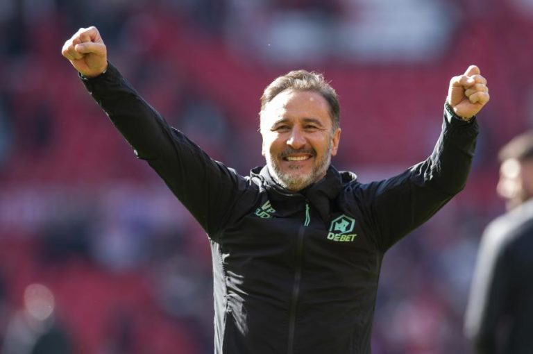 Vitor Pereira renova com os Wolves apesar de estar em último em Inglaterra