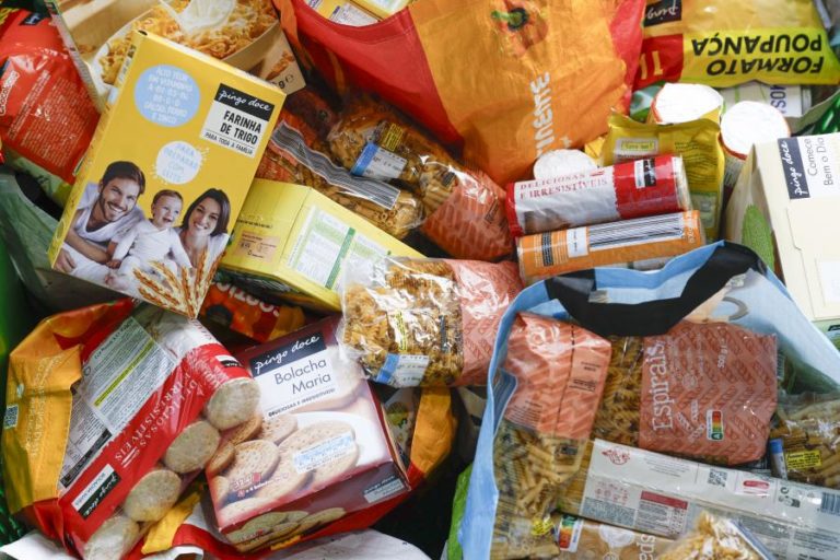 Cada português despediça por ano 182,7 quilos de alimentos