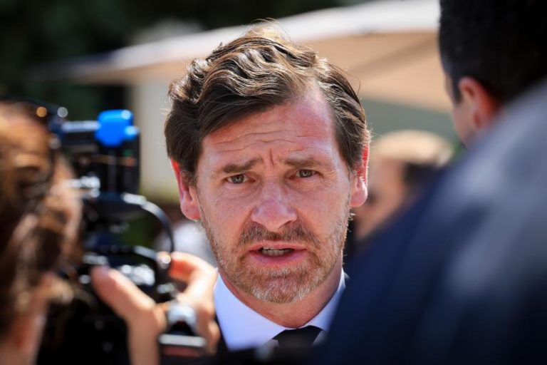 Villas-Boas diz que “Mourinho poderia ser eterno no FC Porto, mas é sobretudo um profissional”