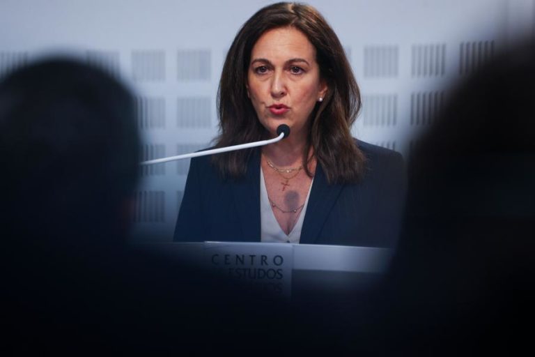 Ministra da Justiça discute hoje com partidos perda alargada de bens