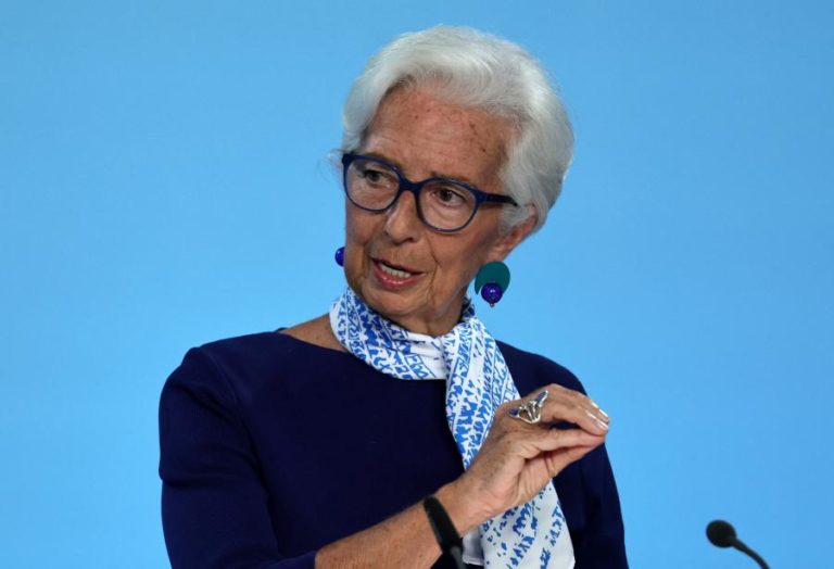 Presidente do BCE alerta sobre riscos da crise política em França