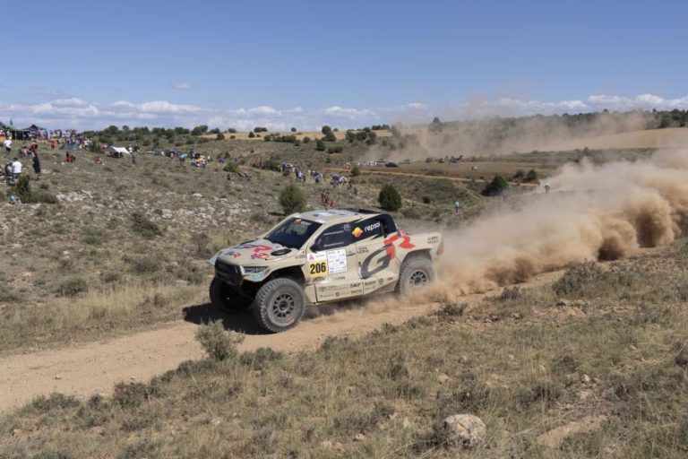 João Ferreira vence última etapa no Rali Raid Portugal que fez Sanders campeão