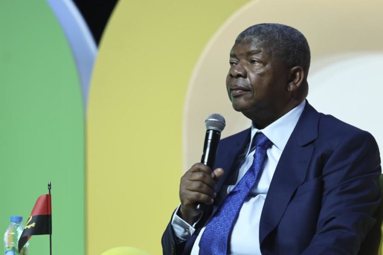 Angola será autossuficiente em refinados com conclusão das refinarias do Soyo e Lobito