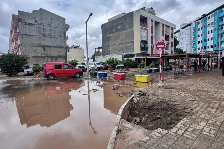 Governo reforça apoios a empresas e setor informal após tempestade em Cabo Verde