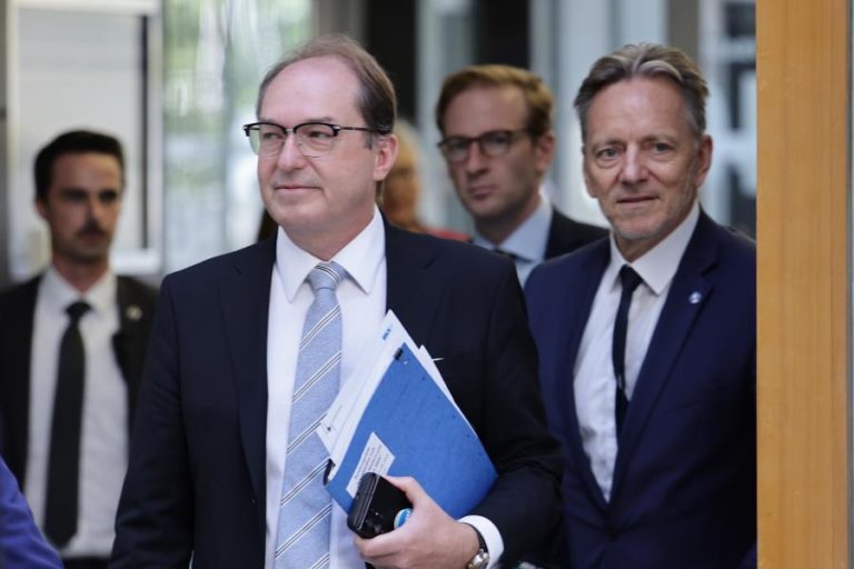 Alemanha vai autorizar abate de drones após novo incidente sexta-feira