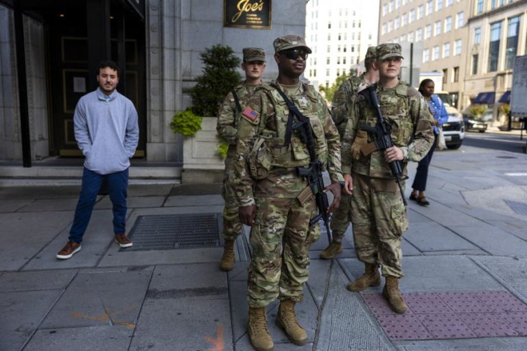 Trump envia 200 soldados da Guarda Nacional para Portland