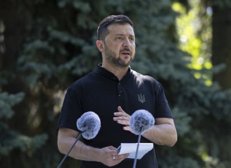 Zelensky debate 5ª feira garantias de segurança com líderes europeus