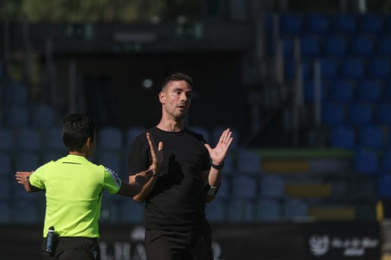 Técnico do Nacional promete equipa com “muita ambição” frente ao FC Porto