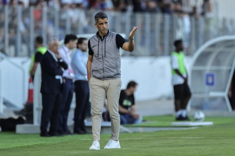 Custódio Castro quer Alverca focado para somar o primeiro triunfo na I Liga