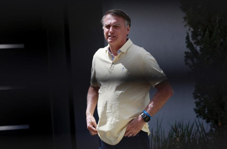 Bolsonaro responde ainda no Supremo por atuação nos EUA e pode perder patente militar