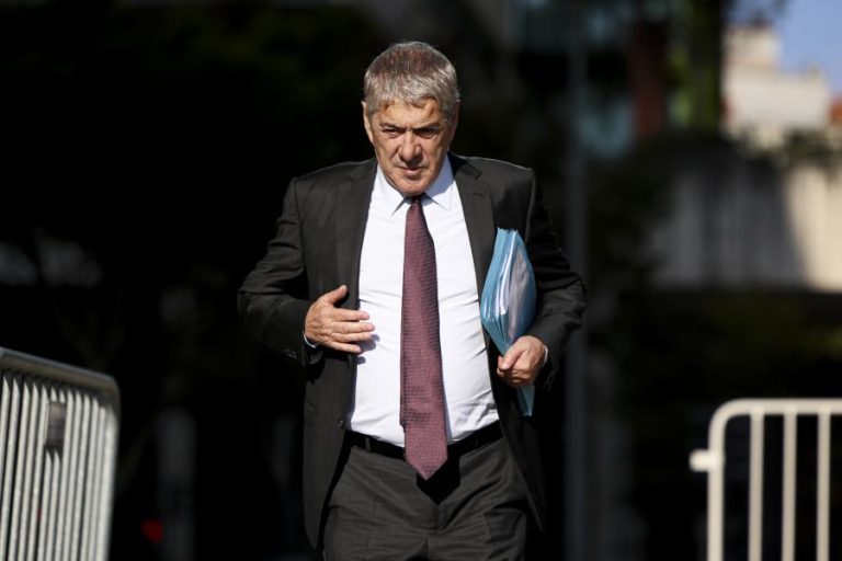 Sócrates nega interferência na nomeação de Armando Vara para a CGD