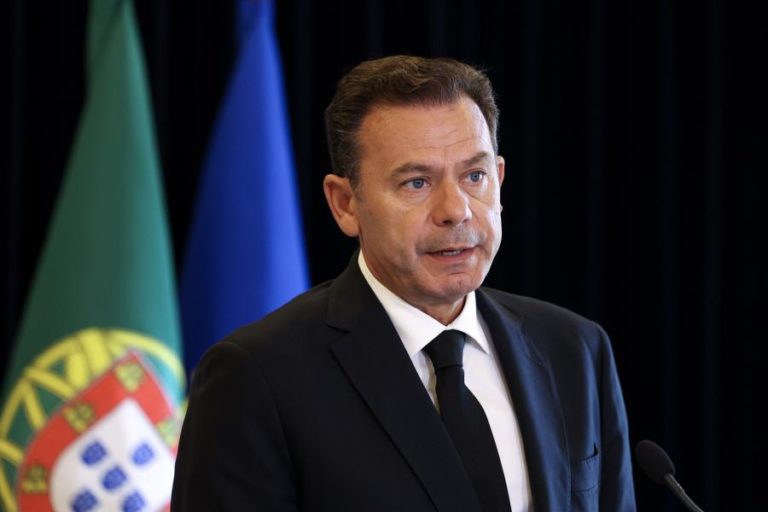 PM visita China e Japão com passagem por Macau na próxima semana