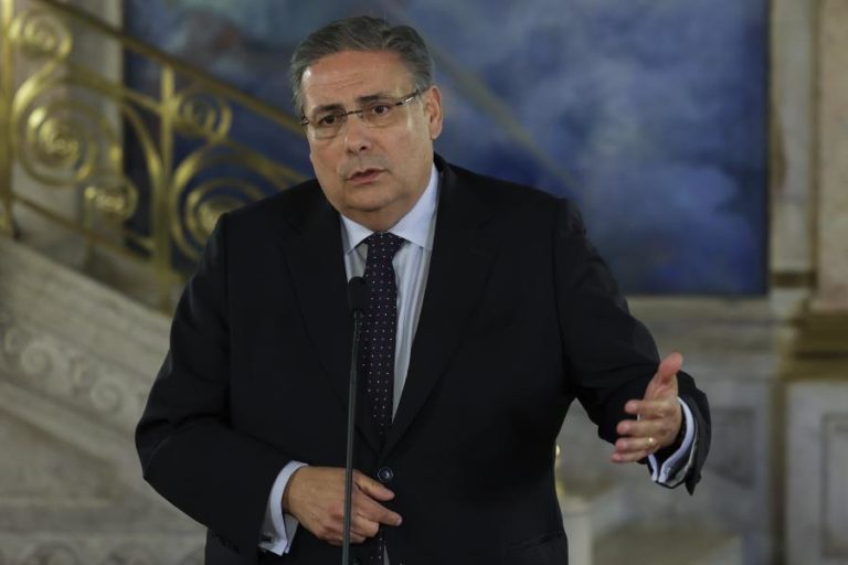 Governo espera que “seriedade” do PS se mantenha e viabilize Orçamento