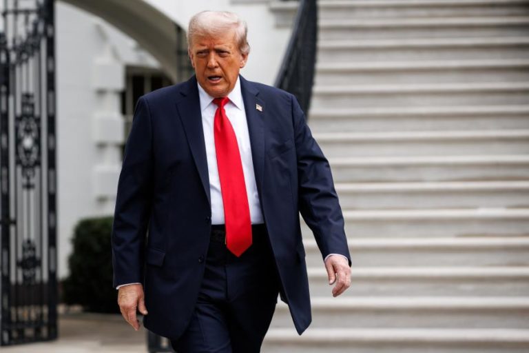 Trump lança “último aviso” ao Hamas para libertar reféns israelitas