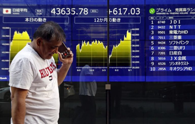 Bolsa de Tóquio abre om Nikkei a ganhar 0,67%