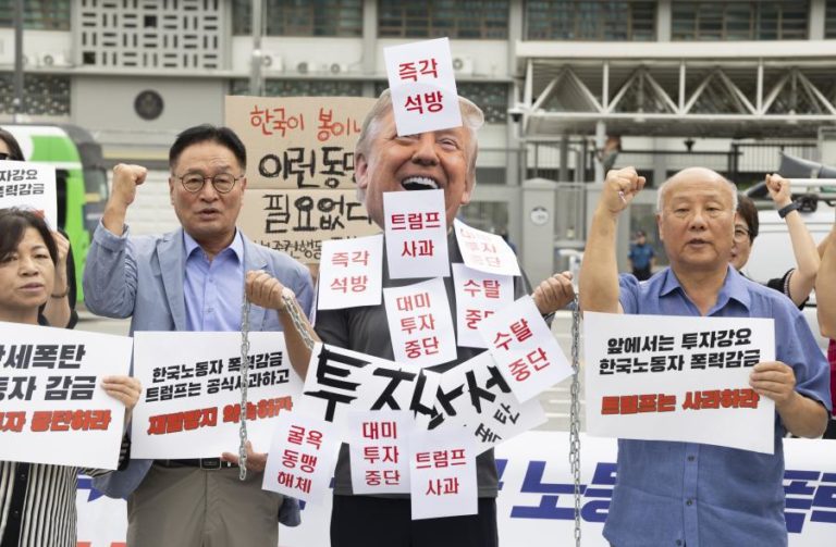 Seul vai enviar avião para repatriar mais 300 trabalhadores sul-coreanos detidos nos EUA