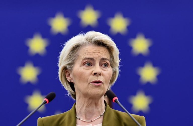 Patriotas pela Europa e Esquerda avançam com moções de censura a Von der Leyen