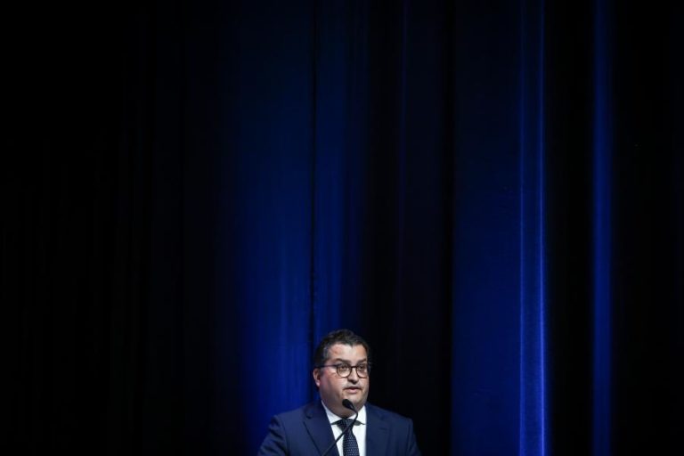 Portugal promete usar totalidade de empréstimo de 6 mil ME para reequipar forças armadas