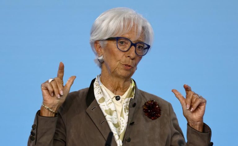 Lagarde diz que economia europeia melhor do que o esperado face a tarifas de Trump