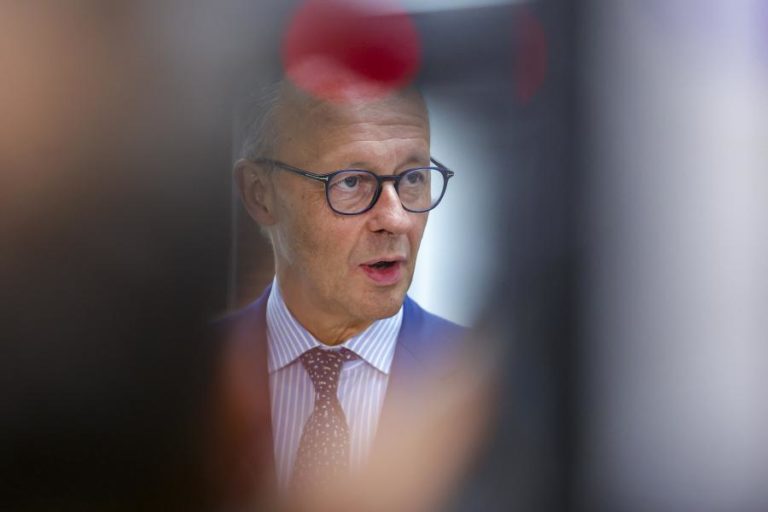 CDU de Merz vence na Renânia do Norte-Vestfália mas é a AfD que mais cresce