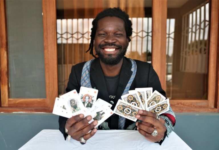 Figuras históricas dão vida ao primeiro baralho de cartas moçambicano para ensinar e recordar o passado