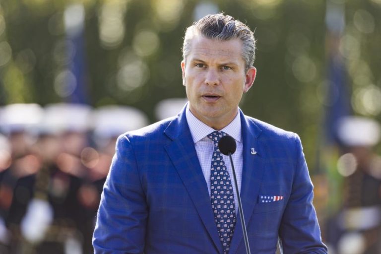 Secretário da Defesa dos EUA convoca reunião invulgar com centenas de generais