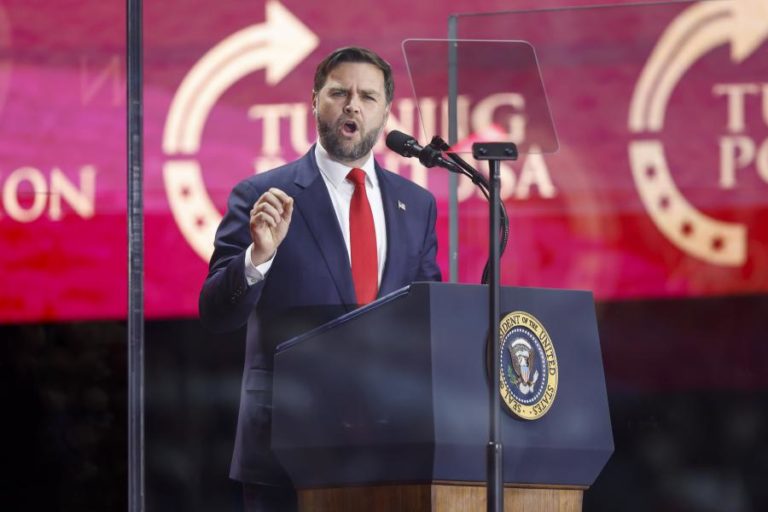 EUA dizem que Trump está “impaciente” com Rússia a que acusam de matança