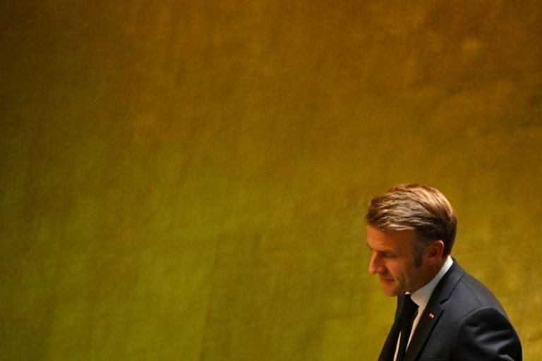 Macron diz a Trump que solução militar “não funciona” face ao Hamas