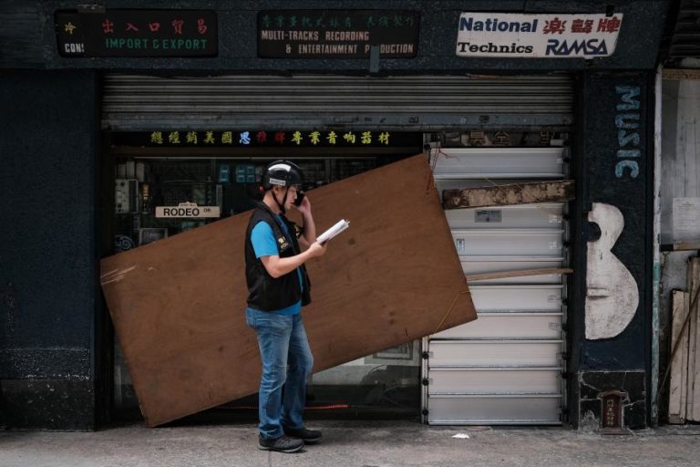 Macau eleva alerta para o penúltimo mais elevado face à aproximação do tufão Ragasa