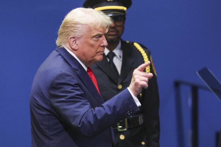 Donald Trump anuncia reunião com Lula da Silva na próxima semana