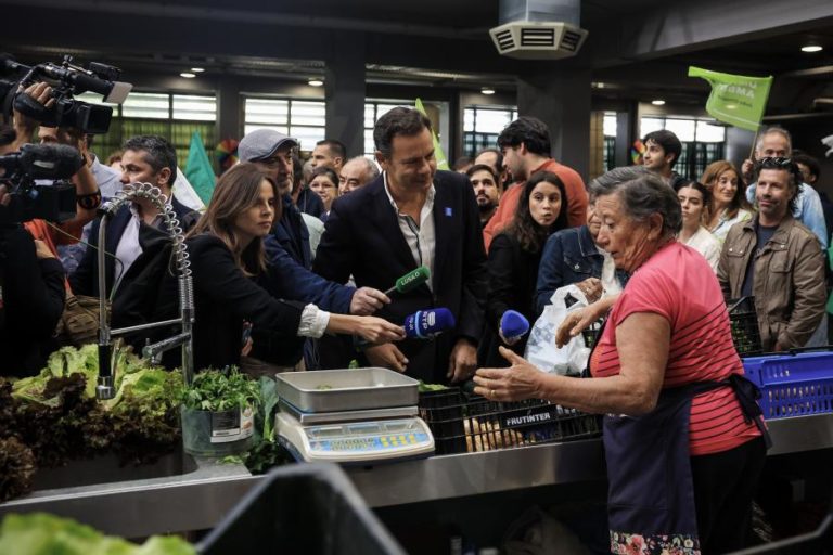 Montenegro confrontado com críticas à falta de apoio às rendas