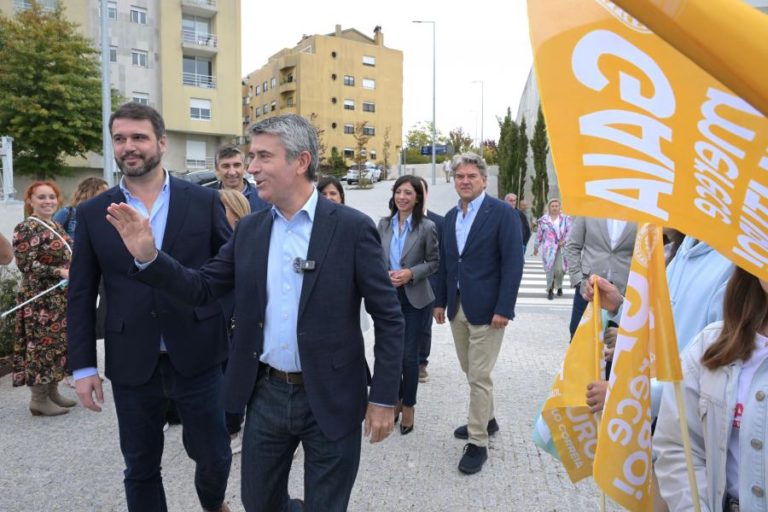 Carneiro avisa que medidas do Governo vão “provocar subida em espiral” das rendas