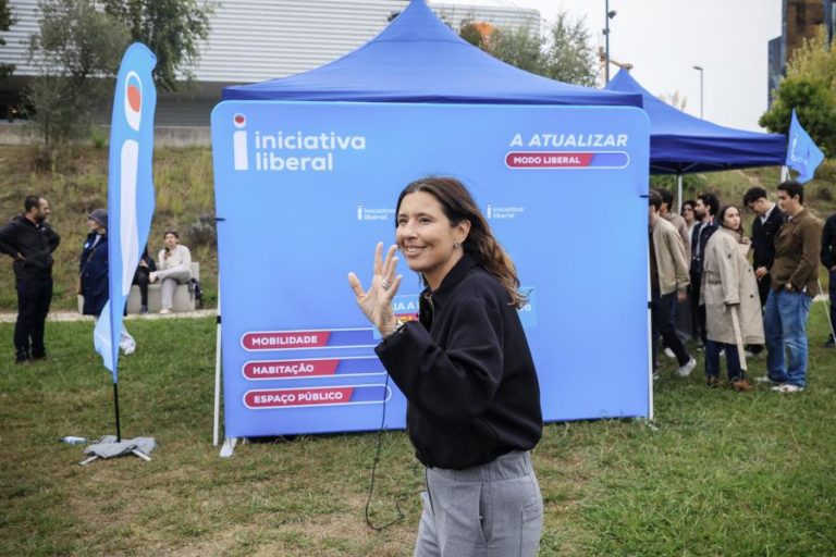 IL quer levar “respeito pelo dinheiros dos contribuintes” à campanha