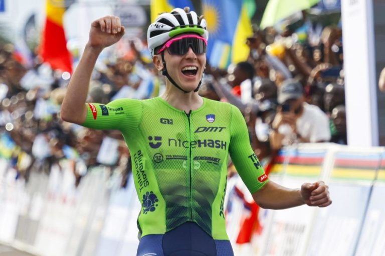 Pogacar atacou de longe para manter o arco-íris, Eulálio nono nos Mundiais de Ciclismo