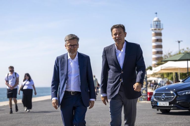 Montenegro diz que barracas têm ressurgido mais em autarquias socialistas e comunistas